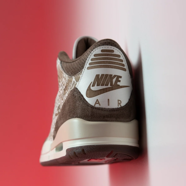Brown & Cream Graphic-Print Mid-Top Sneakers